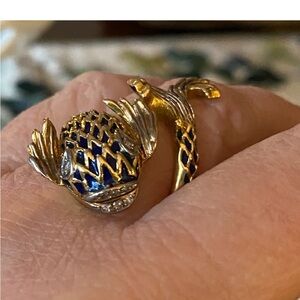 llias Lalaounis 18K gold ring w/diamond lips & eyes. Blue enamel on scales.
